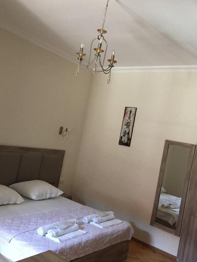 Guest House Rafael Tbilisi Exterior photo