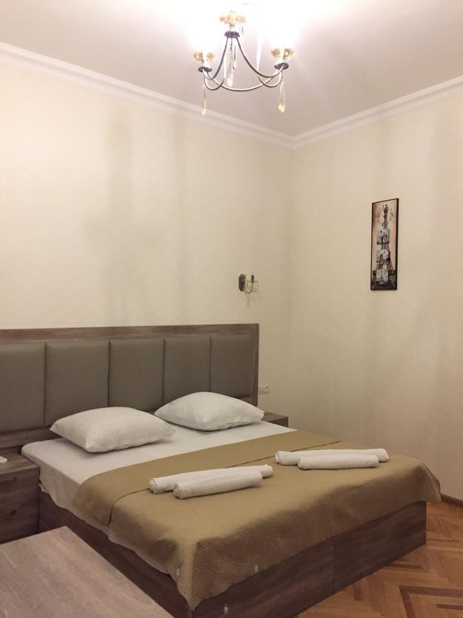 Guest House Rafael Tbilisi Exterior photo