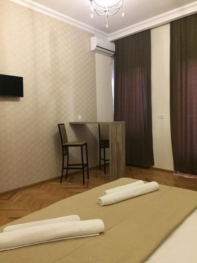 Guest House Rafael Tbilisi Exterior photo