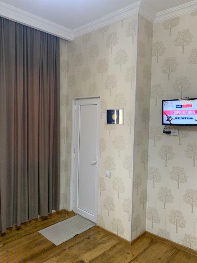 Guest House Rafael Tbilisi Exterior photo