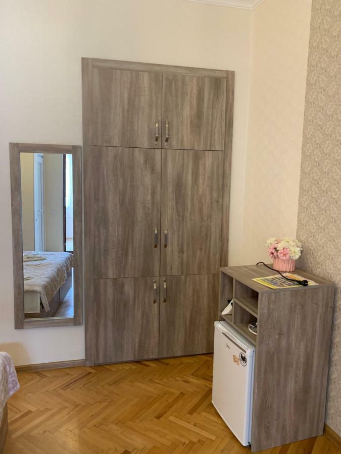 Guest House Rafael Tbilisi Exterior photo
